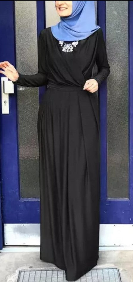 Long-Sleeve Pleated Maxi Dress(Black)