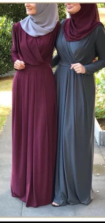 Long-Sleeve Pleated Maxi Dress(Maroon)